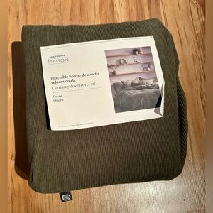 Simons Corduroy Queen Duvet Cover Set